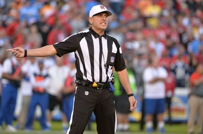 49ers-Browns referee John Hussey is having a rough day