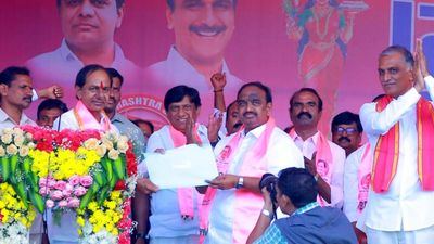 KCR kickstarts BRS election campaign, exhorts party cadres to popularise manifesto