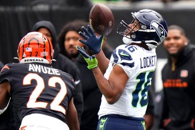 43 photos from the Seahawks’ close Week 6 loss to the Bengals