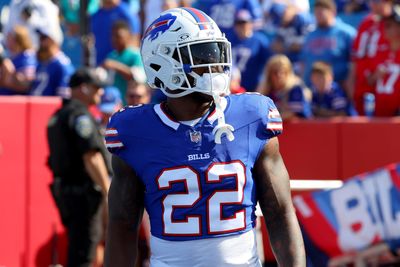 Twitter reacts to ambulance called on field for Bills RB Damien Harris