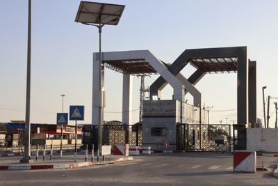 Why reopening Egypt-Gaza Rafah crossing is crucial amid Israeli bombing