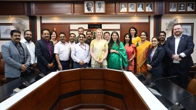Australian delegation signs MoU with State