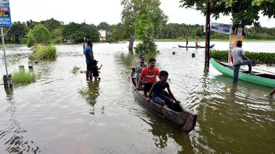 Yellow alert for four districts in Kerala on Tuesday