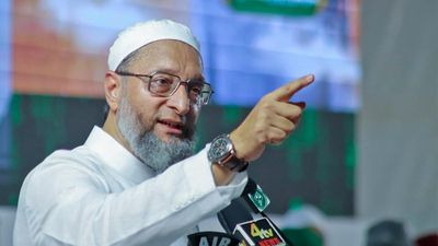 Asaduddin Owaisi lauds BRS manifesto, hopes for ruling party to score a hat-trick in Telangana Assembly elections