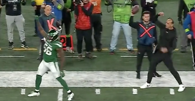 Robert Saleh broke out a perfectly timed celebration with Quincy Williams and fans thought it was awesome