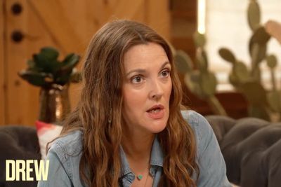Drew Barrymore fails to address writers’ strike controversy as talk show returns