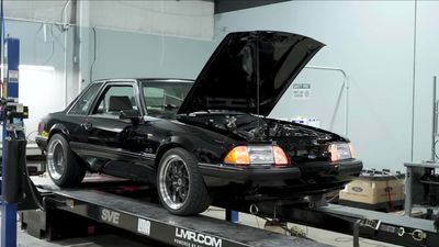 Watch Fox-Body Ford Mustang Pump Out 386 HP At The Wheels