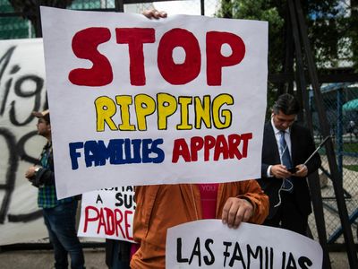 U.S. government agrees to settlement with migrant families separated at the border