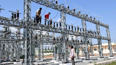 Some officers creating hurdles in daily energy purchases, says Telangana Transco CMD