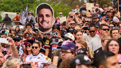 Panther fans on the prowl ahead of NRL 'three-peat' bid