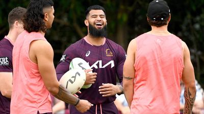 Broncos pack today better than 2006 champions: Hannant