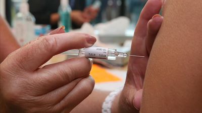Mass flu jabs urged for NSW to save 500 lives annually