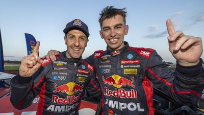 Apprentice Feeney aims to conquer Bathurst with Whincup