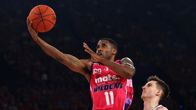 Sarr fires late as Wildcats down 36ers in NBL