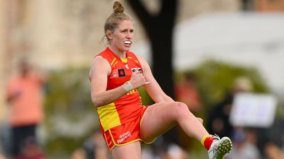 Suns win by one point against Tigers in AFLW