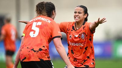 Roar stun Victory as Reds, Canberra draw in goalfest