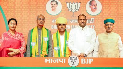 Seeking to soothe Rajput pride after dropping Rajvi, BJP inducts descendant of Maharana Pratap