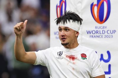 Marcus Smith hailed after ‘face smashed’ as England consider his role for World Cup semi-final