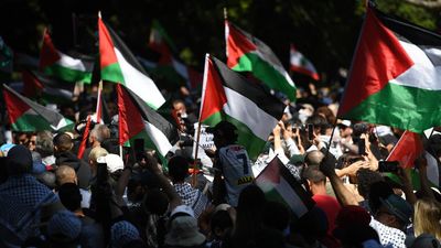 Premier to leave pro-Palestine protests in police hands