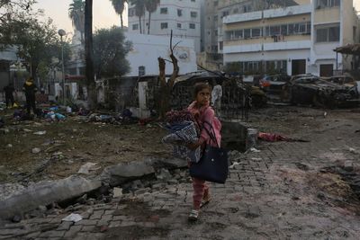 Biden weighs in on Gaza hospital strike on tumultuous Israel trip – live