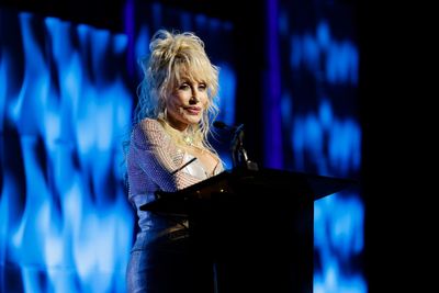 Parton gets political on "The View"
