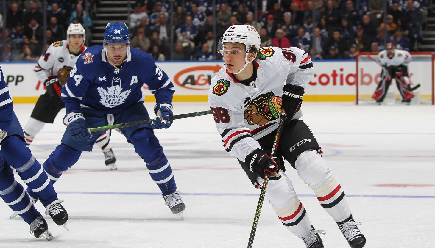 Blackhawks answer challenge with impressive win over Maple Leafs - Chicago  Sun-Times