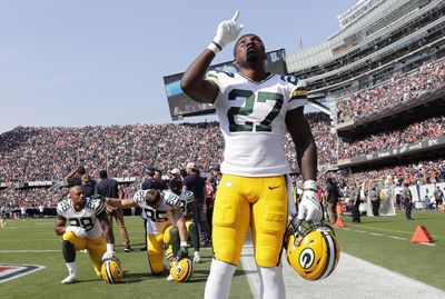 Patriots sign former Packers RB to practice squad in busy day