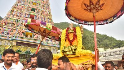 Dasara festivities Day 5 at Kanaka Durga temple | Presiding deity appears as Maha Chandi today