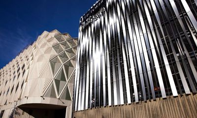 ‘Demand interestingness’: Thomas Heatherwick rails against boring buildings