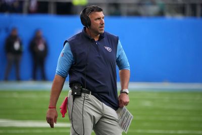 Titans’ Mike Vrabel might read ‘mean tweets’ to team