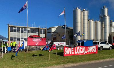 Victorian dairy workers say they want to ‘keep communities alive’ amid industrial dispute
