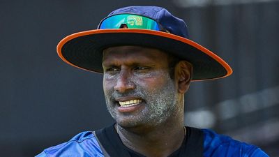 Mathews, Chameera to join Sri Lankan squad as travelling reserves
