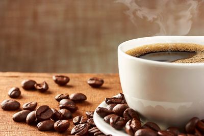 Coffee Closes Sharply Higher as Supplies Tighten