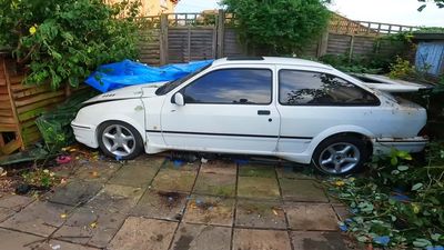 See Ford Sierra RS Cosworth "Garden Find" Emerge After 16 Years Of Solitude
