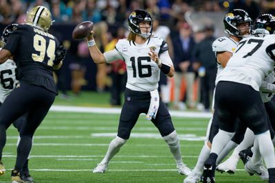 Jaguars hold off Saints surge to get 31-24 win in Week 7
