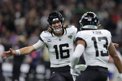 Jaguars outlast Saints with late defensive stand