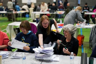 Mid Bedfordshire and Tamworth results: Key statistics and historical benchmarks