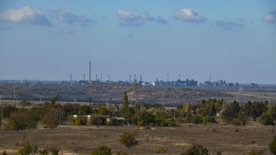 Ukrainian troops fight off fresh attacks from Putin’s forces in eastern town of Avdiivka