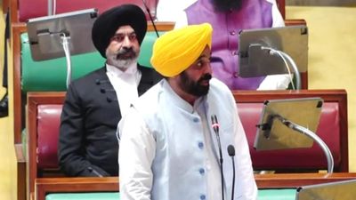 Punjab Assembly session cut short; State government to move Supreme Court against Governor