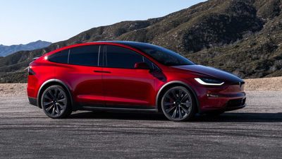 Tesla Increased Model X Plaid Price By $5,000