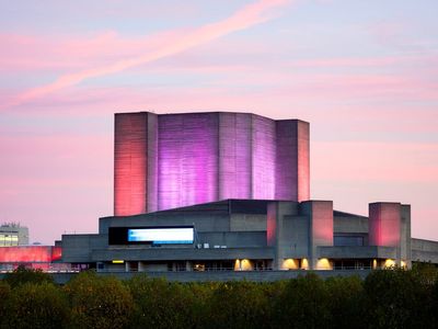 National Theatre in London to pilot earlier start times for evening shows