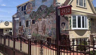Martin Castillo had a mural painted on his house near Midway Airport to reflect his heritage