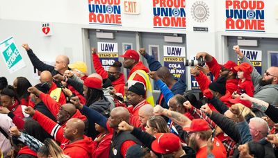 Unions push to represent more workers, but organized labor’s share of jobs is declining