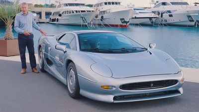 Jaguar XJ220 Looks Fast Touring Monaco At 5 MPH