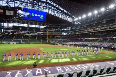 What’s going on with the roof at the Rangers’ stadium?