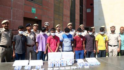 Delhi police arrest seven for running online cheating racket