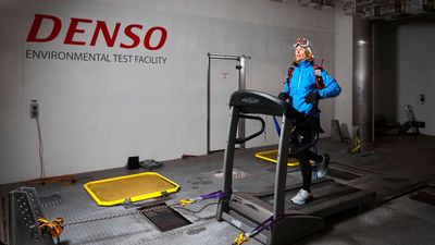 Training to smash Antarctic ultramarathon record