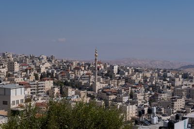 Atop a Jerusalem mountain, a cafe of rare coexistence in a divided city