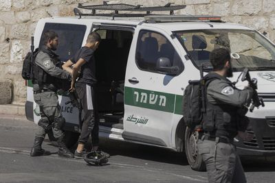 Israel doubles number of Palestinian prisoners to 10,000 in two weeks