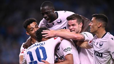 Fornaroli helps Victory to opening ALM win over Sydney